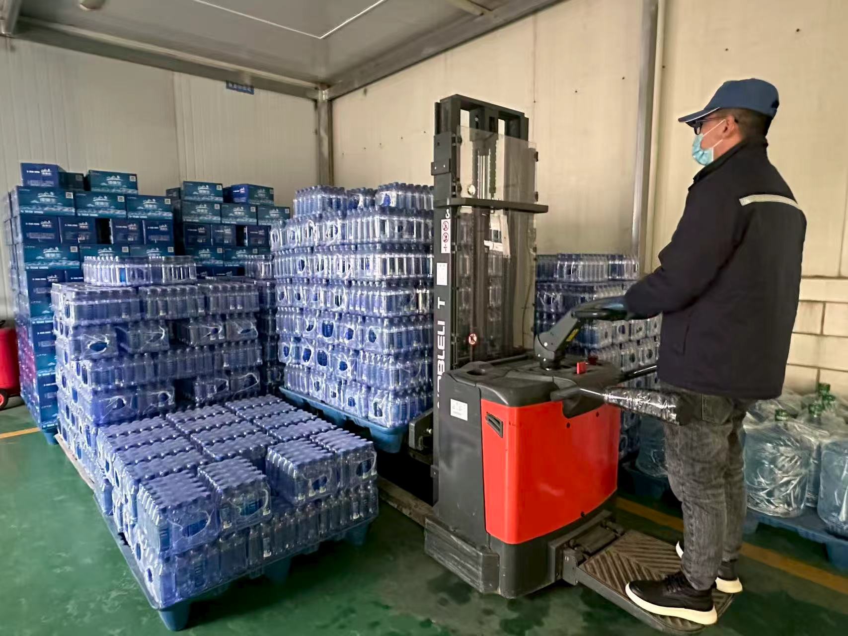 大干100天 決勝保目標(biāo)?|潤川礦泉水公司：錨定目標(biāo)全力沖刺 實(shí)干擔(dān)當(dāng)決勝全年